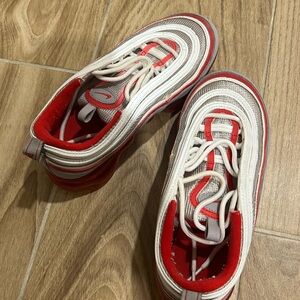 Nike Vapor Max size 4Y